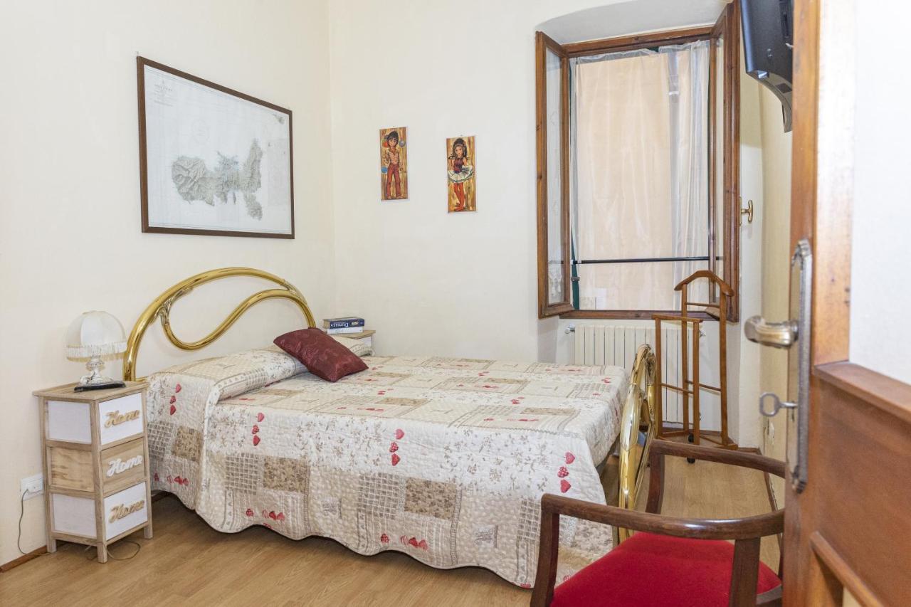 Centralissimo Trilocale Su Due Piani - Flavio House サンレモ エクステリア 写真